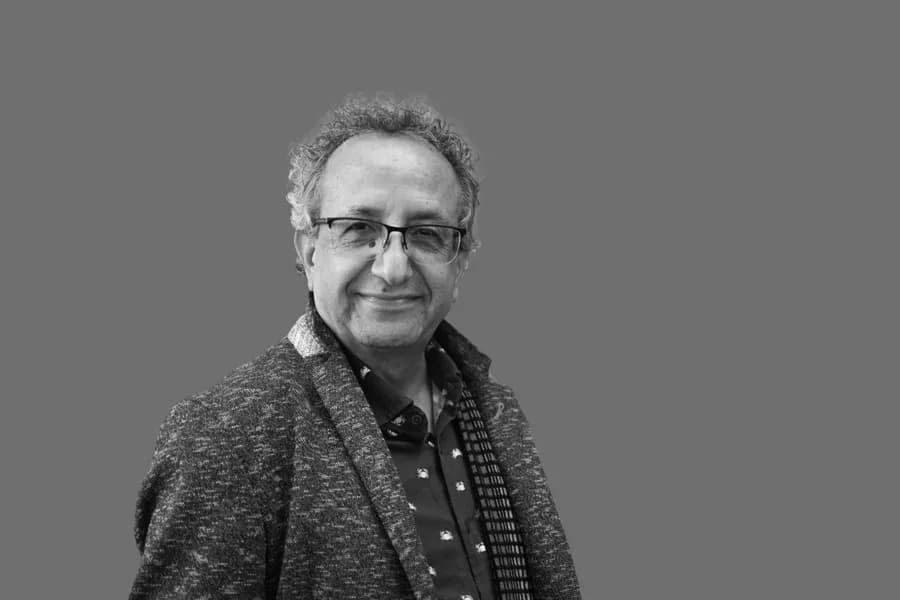Nezam Mazloomi, P.Eng.، مدیر ارشد پروژههای عمرانی و مدیر توسعهٔ کسبوکار